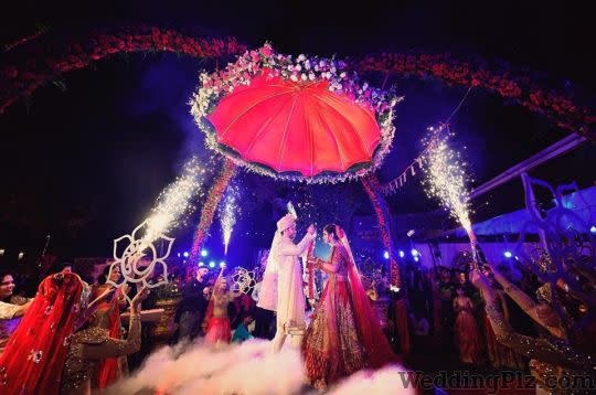 The Photo World Photographers and Videographers weddingplz
