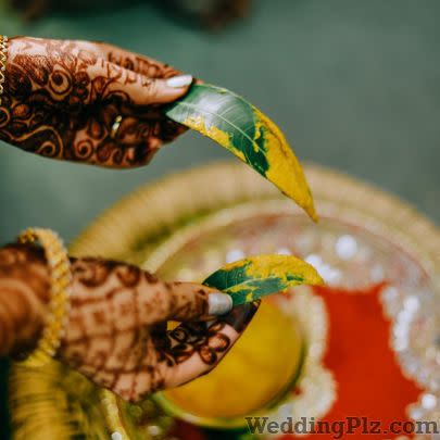 Deepikas Deep Clicks Photographers and Videographers weddingplz