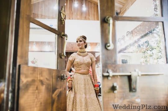 Harleen Deol Photography Photographers and Videographers weddingplz