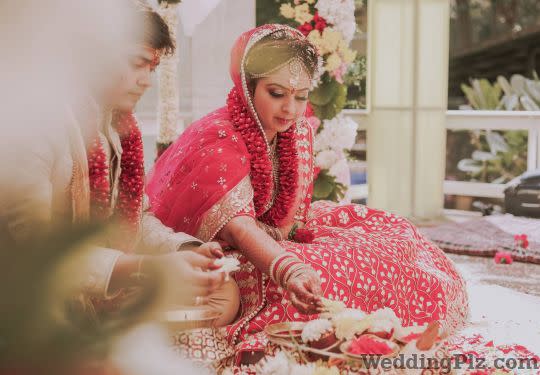 Creative Captures Photographers and Videographers weddingplz