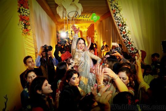 Amit Video Vision Photographers and Videographers weddingplz