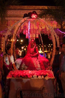 Candid Photographics Photographers and Videographers weddingplz