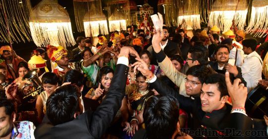 Dewan Studio Photographers and Videographers weddingplz