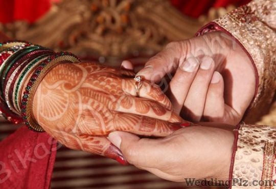 Gaurav Digital Studio Photographers and Videographers weddingplz