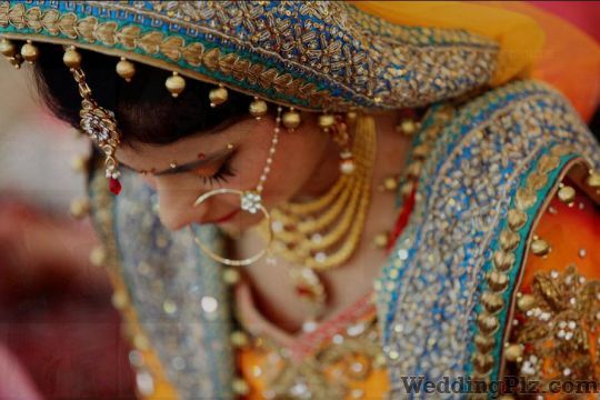 Life Moment Digital Color Lab And Studio Photographers and Videographers weddingplz