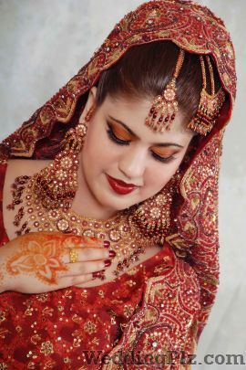 Rajeev Kapoor Photographers and Videographers weddingplz