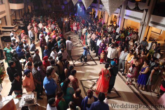 Ravindra Photo Sales Studio Photographers and Videographers weddingplz