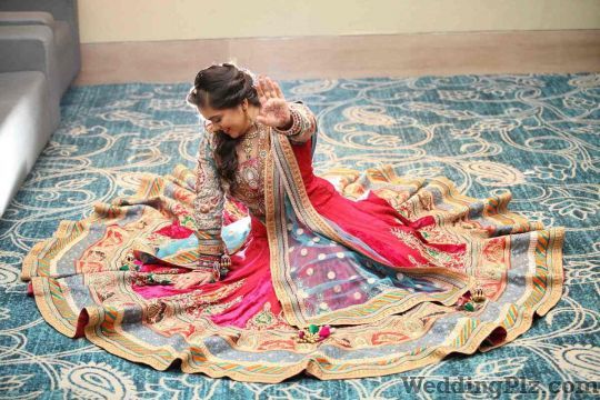 Ravindra Photo Sales Studio Photographers and Videographers weddingplz