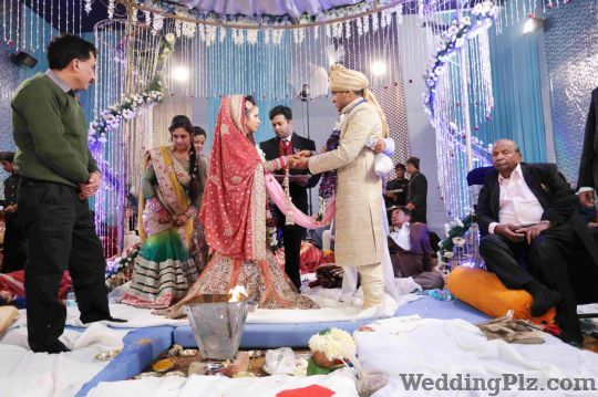 Saral Photo Photographers and Videographers weddingplz