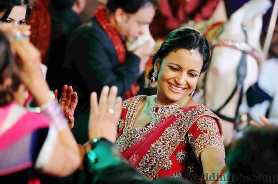 Saral Photo Photographers and Videographers weddingplz