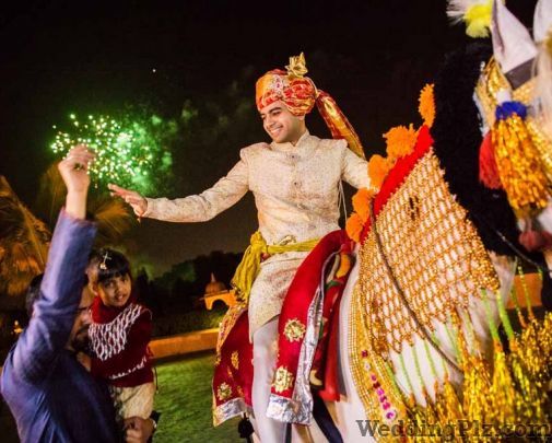 Shubham Studio Color Lab Photographers and Videographers weddingplz