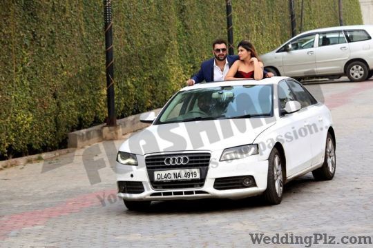 The Flash Man Photographers and Videographers weddingplz