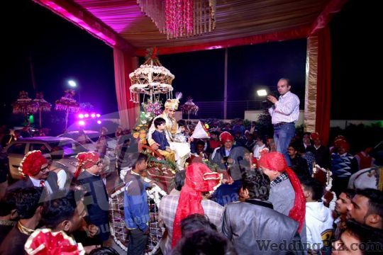 The Flash Man Photographers and Videographers weddingplz