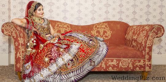 Zoom Photo Color Lab and Digital Studio Photographers and Videographers weddingplz
