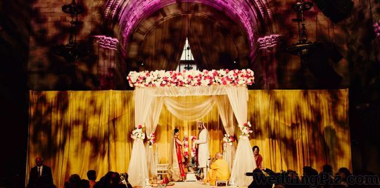 Zoom Photo Color Lab and Digital Studio Photographers and Videographers weddingplz