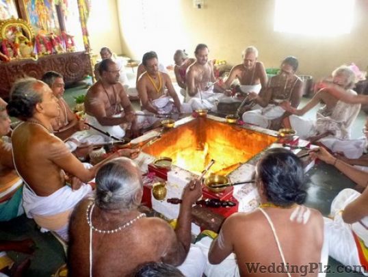 Pandit Krishna Upadhay Pandits weddingplz