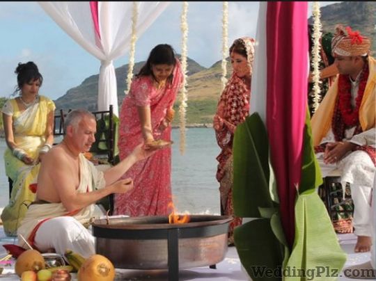 Raj Kumar Mishra Pandit Pandits weddingplz