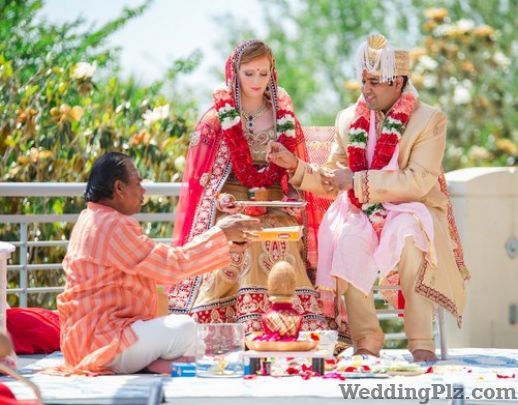 Pandit Gautam Rishi Shastri Pandits weddingplz
