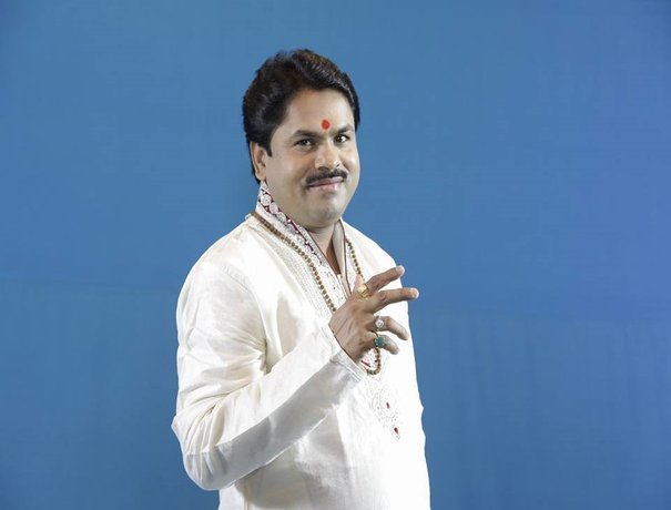 Pundit Arvind Pandits weddingplz