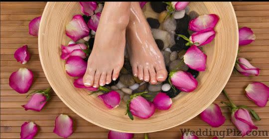 Black Burberry Salon and Spa Spa weddingplz