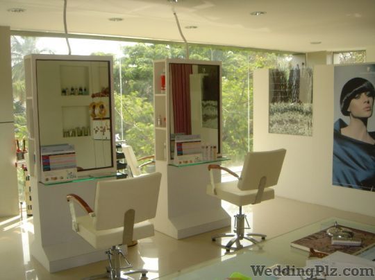 Walk In Beauty Thai Spa and Salon Spa weddingplz