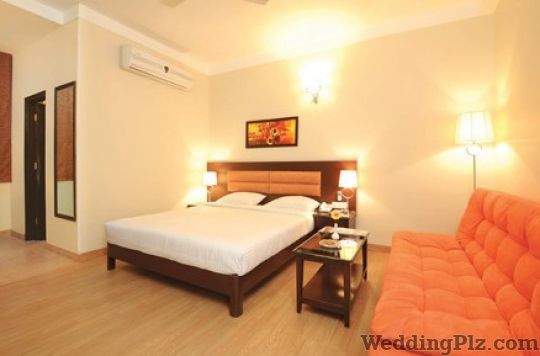 Clarks Inn Kailash Colony Banquets weddingplz