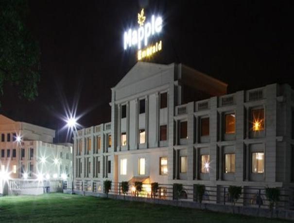Mapple Express Banquets weddingplz