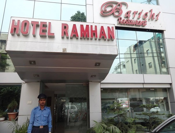Hotel Ramhan Banquets weddingplz