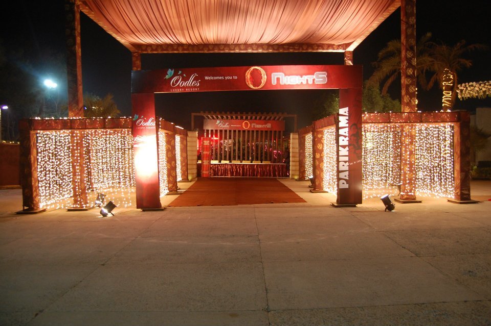 Oodles Hotel Banquets weddingplz