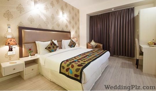 Manya Hotel Banquets weddingplz