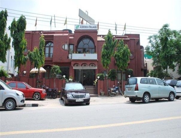 Hotel Ashoka Palace Banquets weddingplz