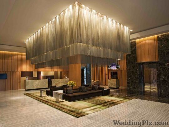 Holiday Inn Banquets weddingplz