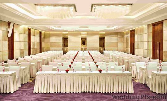Holiday Inn Banquets weddingplz