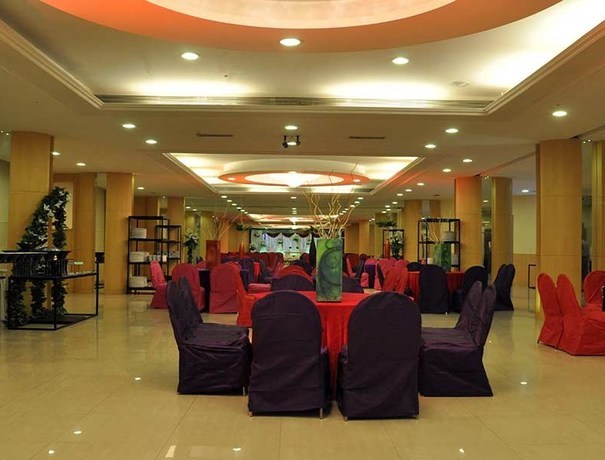 D Sapphire Banquets Banquets weddingplz