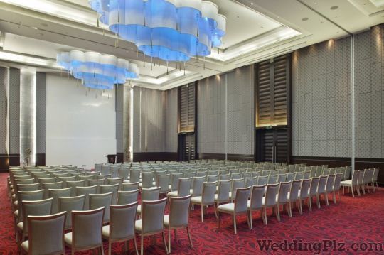 Holiday Inn Banquets weddingplz