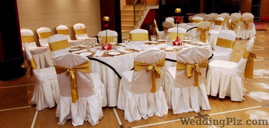 Brosche The Banquet Hall By Hotel Onn Banquets weddingplz