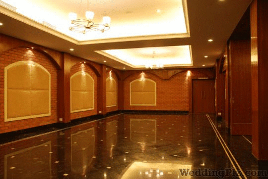 SFO Hotel and Suites Banquets weddingplz