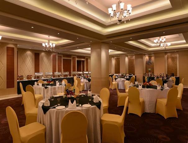 JP Hotel and Resorts Banquets weddingplz