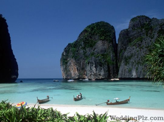 Travel Buddies Travel Agents weddingplz