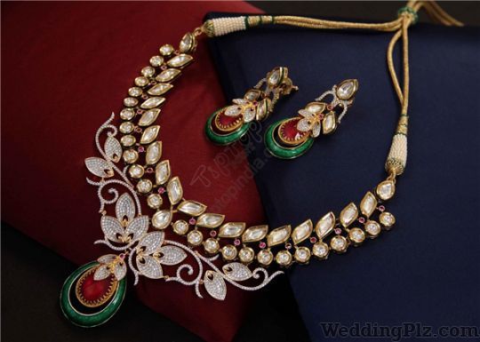 Tip Top Point Wedding Accessories weddingplz
