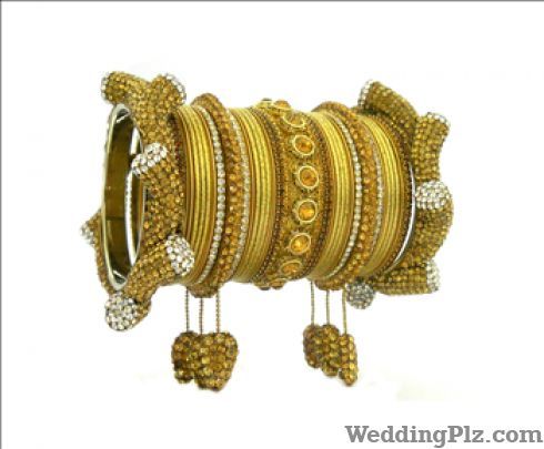 Tip Top Point Wedding Accessories weddingplz