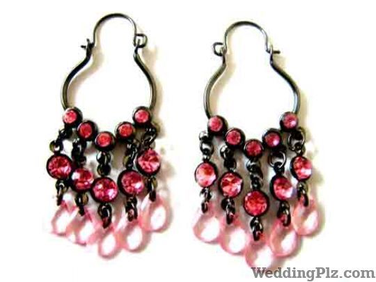 We the Girls Wedding Accessories weddingplz