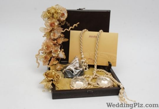 Magnificence By Shalini Beriwal Wedding Gifts weddingplz