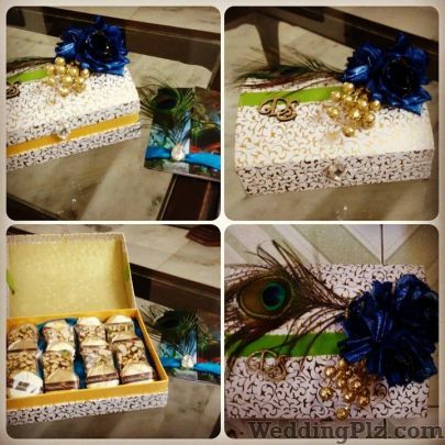 Customade Musings by Karishma Wedding Gifts weddingplz