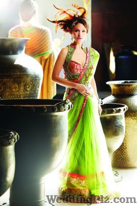 Shakuntlam Xclusif Wedding Lehnga and Sarees weddingplz