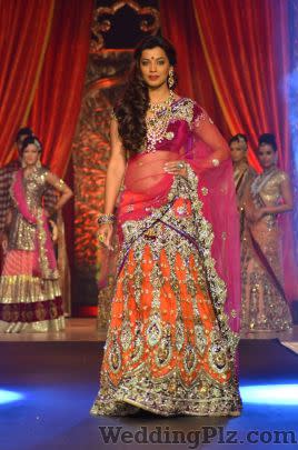 Vikram Phadnis Wedding Lehnga and Sarees weddingplz