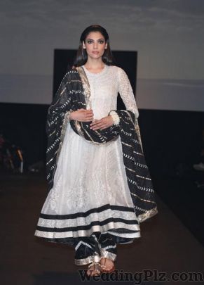 Ritu Kumar Bridal Collection Wedding Lehnga and Sarees weddingplz