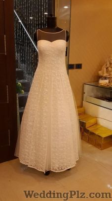 Studio De Royale Wedding Lehnga and Sarees weddingplz