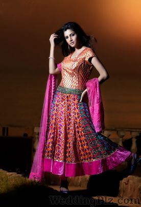 Aarya Showroom Wedding Lehnga and Sarees weddingplz