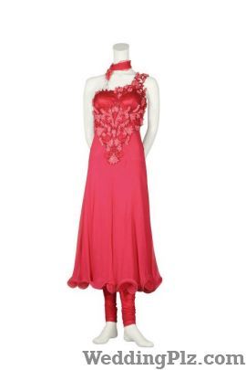 Changing Room Wedding Lehnga and Sarees weddingplz